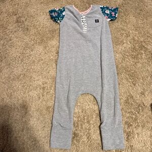 Rags to Raches Gray Romper with Teal Floral Sleeves and Pink Trim